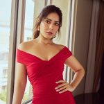 Raashi Khanna Instagram - On - ground turbulance 😉 #trailerlaunch #yodha 💪🏻 Styled by @alliaandnayaab Makeup by @makeupbyshefali.s Hair by @zoequiny.hair 📸 @chandrahas_prabhu