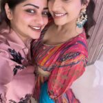 Rachita Ram Instagram - Surprise!!!!! Hahaha! Trust me this video of yours is damn adorable, I just felt like posting it! The best entertainer on and off screen!🤗 🙌🏻 Keep shining and smiling! Have an awesome birthday!🤗 @nithyaraam