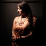 Rachita Ram Instagram - ✨ Jewellery @vivantgolddiamonds Outfit @angalakruthi Styling @varshini_janakiram Makeup @nageshmakeover09 Hair @kammarishivarajchary Captured by @vasukikarkone