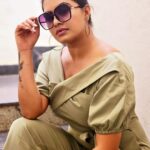 Rachitha Mahalakshmi Instagram - Well….. well….. 😎😎😎😎😎 Wtz ur style statement .,, 😎 Makeover @jokishmakeover 💄🥰 Hairstylist @vanithapatil_makeover_hair 👱🏻‍♀️
