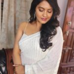 Rachitha Mahalakshmi Instagram - 🤍🤍🤍🤍Representing the purity of soul🤍🤍🤍🤍 😇😇😇😇😇 Outfit styled by @dharaniofficialpage 🥻 Nails @makeoverstudio_official 💅 Lovely makeover by @jokishmakeover 💄😇 Hairstyle @glamupbynandinis 👱🏻‍♀️ #ranganayaka #ranganayakamoviepromotions 😍😇😍😍😍😇🥰😇😇