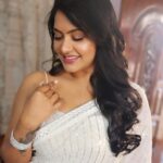Rachitha Mahalakshmi Instagram - 🤍🤍🤍🤍Representing the purity of soul🤍🤍🤍🤍 😇😇😇😇😇 Outfit styled by @dharaniofficialpage 🥻 Nails @makeoverstudio_official 💅 Lovely makeover by @jokishmakeover 💄😇 Hairstyle @glamupbynandinis 👱🏻‍♀️ #ranganayaka #ranganayakamoviepromotions 😍😇😍😍😍😇🥰😇😇