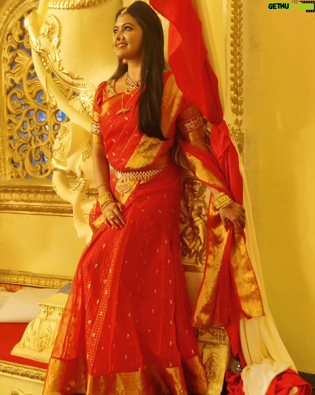 Rachitha Mahalakshmi Instagram - Few stills from my kannada movie "RANGANAYAKA"❤️❤️❤️❤️❤️❤️❤️❤️2nd singles will be released on 13th Feb🥰 That would be a completely different treat for all kannada "premis" ❤️❤️❤️❤️❤️ More updates coming on d way...... 😇😇😇😇 Greatest Hits of sandalwood films MATHA,EDDELU MANJUNATHA nd now RANGANAYAKA Hatrick film Comedy combo GURUPRASAD @directorguruprasad Actor-JAGEESH actor_jaggesh Actress -RACHITHA MAHALAKSHMI Producer-Vikyath Music-Anoop seelin DOP-SAMRAT ASHOK GAUTAM. 8th March in theatres..... #sandalwoodactress #sandalwood #sandalwoodfilms #filmmaking #kannada #kannadasongs #kannadacomedy #nammakarnataka #kannadamovies #ranganayaka #ranganayakamoviepromotions #nammakarnataka #nammasandalwood #nammasandalwoodstars