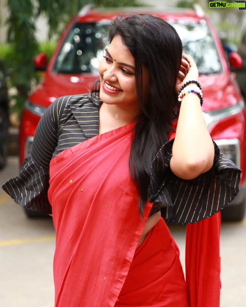 Rachitha Mahalakshmi Instagram - All about today's press meet All d best team ππ»ππ»ππ»ππππ "Xtreme" movie promotions πππ»ππ»ππ»ππ»ππ» @thewowbakers lovely suprise cake π₯°π₯°π₯°π₯°π₯° #xtreme #siegerpictures #rmcreationsproductioncompany #rmcreations