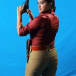 Rachitha Mahalakshmi Instagram - Production No.2 #Xtreme movie Character 1st look clicks..... My Next tamil movie updates....... Poster release nd title reveal on this Sunday. More updates coming soon........ 🙌🏻🙌🏻🙌🏻🙌🏻🙌🏻 "Kandadha viral akuradha vida idha akungae....." 🤨🤨🤨🤨🤨🤨 #siegerpictures #Xtreme