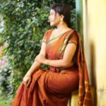 Rachitha Mahalakshmi Instagram – Last set of pics in this look ….. 
❤️🫣❤️🫣❤️🫣❤️
“Flaunting with Integrity”……. ❤️❤️❤️❤️❤️
#sareelove