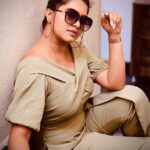 Rachitha Mahalakshmi Instagram - Well….. well….. 😎😎😎😎😎 Wtz ur style statement .,, 😎 Makeover @jokishmakeover 💄🥰 Hairstylist @vanithapatil_makeover_hair 👱🏻‍♀️