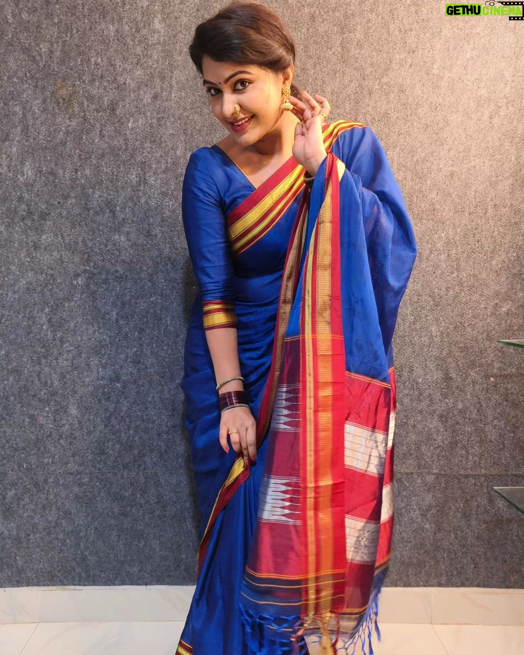 Rachitha Mahalakshmi Instagram - Saree πβ€οΈπβ€οΈπ that makes me most comfortable to carry in nd out.... πππππππ And To many who r found of my nose pin collections which is my Statement already π π they all r from @kushalsfashionjewellery π #sareelove #ilkalsaree #nosepins #nosepinlovers