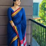 Rachitha Mahalakshmi Instagram - My saree love 😇😇😇 Authentic Karnataka's Pure Ilkal Cotton saree ❤️❤️❤️❤️❤️❤️❤️❤️❤️❤️❤️❤️❤️❤️❤️ Guest for a show were sarees r loved , Greeted ,appreciated, embraced just like me..... 😇😇😇😇😇😇😇 #sareelove #ilkalsarees