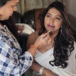 Rachitha Mahalakshmi Instagram - SKINFINISH MAKEUP LOOK🤍💖🤍💖🤍💖 Gorgeous Celebrity @rachitha_mahalakshmi_official MUA @jokishmakeover Hairstyle @glamupbynandinis Outfit @dharaniofficialpage Nails @makeoverstudio_official For bridal bookings contact 70228 50898 ✨️ #celebrity #rachitha #ranganayaka #rachithamahalakshmi #rachitha_mahalakshmi_official #makeuptransformation #makeuptutorial #celebritymakeupartist #Skinfinish✨️ #trending #reelsitfeelsit #bangaloremakeupartist #hosurmakeupartist #chennaimakeupartist #bridesofinstagram #saravananmeenakshi Bangalore, India