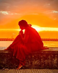 Rachitha Mahalakshmi Instagram - Once upon a dreamy day..... 🌄 No one will ever know the violence it took to become this gentle 😇😇😇😇😇😇 😍😇♥️❤️‍🔥 @saranjphotography