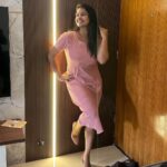 Rachitha Mahalakshmi Instagram - Wen u r at d edge of your mind Pose…..pose…….pose…… and just pose……… 😉😉😉😉😉😉😇😇😇😇 #selfcare #silentbutloudthoughts #practicewhatyoupreach ✌️ #letyouractionsspeak 😇