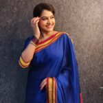 Rachitha Mahalakshmi Instagram - Saree 💙❤️💙❤️💙 that makes me most comfortable to carry in nd out.... 😇😇😇😇💙💙💙 And To many who r found of my nose pin collections which is my Statement already 😍 😇 they all r from @kushalsfashionjewellery 😇 #sareelove #ilkalsaree #nosepins #nosepinlovers