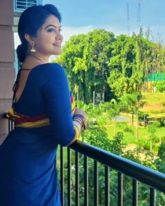 Rachitha Mahalakshmi Instagram - My saree love 😇😇😇 Authentic Karnataka's Pure Ilkal Cotton saree ❤️❤️❤️❤️❤️❤️❤️❤️❤️❤️❤️❤️❤️❤️❤️ Guest for a show were sarees r loved , Greeted ,appreciated, embraced just like me..... 😇😇😇😇😇😇😇 #sareelove #ilkalsarees