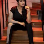 Rachitha Mahalakshmi Instagram - MAKE IT SIMPLE, BUT SIGNIFICANT...... 😎😎😎😎 : Outfit @dharaniofficialpage 😇 : Mua @makeover_by_andrea ❤️ : Hairstyle @nishok_hairstylist 💁🏻‍♀️ : Photography @teamcreators 📸 Jewellery @jewelhub 👌