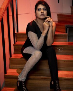 Rachitha Mahalakshmi Instagram - MAKE IT SIMPLE, BUT SIGNIFICANT...... 😎😎😎😎
:
Outfit @dharaniofficialpage 😇
:
Mua @makeover_by_andrea ❤️
:
Hairstyle @nishok_hairstylist 💁🏻‍♀️
:
Photography @teamcreators 📸
Jewellery @jewelhub 👌