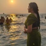 Rachitha Mahalakshmi Instagram – BTS 🔥 
fire movie shoot……. 
Full on water 🌊 🫢🫢🫢🫢😉😉😉😉
Sometimes smart work serves, but hard work sustains…..
Well this is wt my kind of work looks like 👍🏻 💪 
🎭🎥
#firemovie 
#Rameshwaram