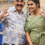 Rachitha Mahalakshmi Instagram – After a long time 😇😇😇😇😇 
Thank u for having me in the show @sihikahichandru sir 😍😍😍😍😍😍
@bombaatbhojana 
#bombaatbhojana #starsuvarna