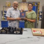 Rachitha Mahalakshmi Instagram - After a long time 😇😇😇😇😇 Thank u for having me in the show @sihikahichandru sir 😍😍😍😍😍😍 @bombaatbhojana #bombaatbhojana #starsuvarna