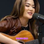 Raditya Dika Instagram - Padahal saya yang bikin lagunya