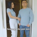 Raditya Dika Instagram - Masalah bau mulut memang sering bikin urusan nggak lancar. Kumur Listerine Zero! Dengan 4 essential oils, kurangi 99.9% kuman penyebab bau mulut dan plak. Mulut sehat, nafas segar, urusana jadi lancar. Yuk #CompleteTheCleanWithListerine !