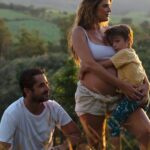 Rafa Brites Instagram - O dia do meu amor! Dizem que a gente vive so uma vez. Eu escolhi passar os meus dias com esse rapaz ai! De la pra ca (quase uma década e meia) só encontro mais e mais motivos para seguir essa jornada. O Felipe é a pessoa mais incrível que eu conheci. Viva sua saúde! Seus sonhos! Seus pontos ! Te amo demais @andreolifelipe Ps: a 4 foto eu fui só testemunha desse amor!
