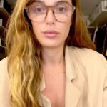 Rafa Brites Instagram - Quem ai é a mãe (pai) perdida do rolê escola, e quem é a organizada? Perdidas (os)aproveitem para agradecer quem te adota nessas horas !! Kkk Organizadas(os) aproveitem para lembrar que as aulas começam semana que vem. ATENÇÃO Perdidos : nem sempre as aulas voltam as segundas feiras. Ano passado fiz toda uma expectativa, cheguei segunda com o Rocco. Escola vazia. Era encontro dos professores… começava só na terça! Disfarcei e falei : diaaa Bonus de Fériasss!!!