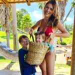 Rafa Brites Instagram - Bom dia!!! Famosa brincadeira do quem quer comprar um porquinho…. ♥️