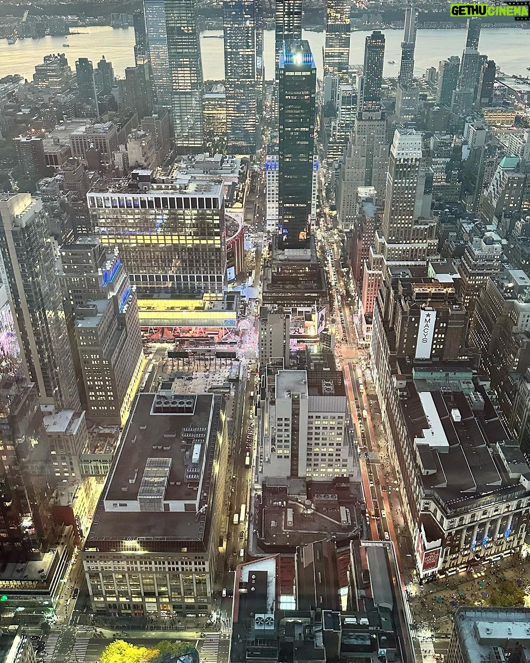 Rafa Brites Instagram - Empire State of Mind!