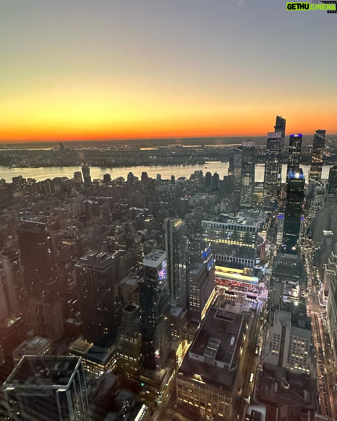 Rafa Brites Instagram - Empire State of Mind!