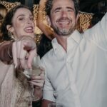 Rafa Brites Instagram – Repare na evolução das fotos… O casamento da @celinalocks  e do @ronaldo foi perfeito, não só pq tudo estava lindo… mas pq tudo estava leve, feliz e dançante! É impressionante como a Celina tem esse dom, ser o ápice da chiqueza e bom gosto , mas nunca chegar perto da frescura ou ostentação.. Que o amor vença todos os dias e a vida de vcs tenha o gosto daquela pipoquinha doce