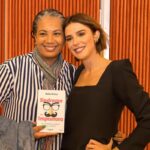 Rafa Brites Instagram - If we could make it here i ‘ll make it anywhere. Best sellers Latin writers. Que dia incrivel @maytecarvalhos . Falamos em inglês (OMG) sobre nossos livros e vidas na biblioteca pública de NYC. Foi só o começo. Obrigada a todas e todos os participantes a @camilaachutti pela linda abertura Thank you all. Photos @photovanessacarvalho NYC Public Library 5th Avenue