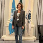 Rafa Brites Instagram - Essa msg é pra você! CSW Comissão do Status da mulher na ONU. Honrada em fazer parte dessa delegação novamente.Ja comentei que as vezes fico sem saber como posso ser realmente útil em ambientes assim por ser essa “peça” que não se encaixa perfeitamente em nenhum cargo. Não sou do governo, não represento grandes empresas… ou tive algum feito específico. O que posso fazer com todos esses tristes dados de desigualdade de gênero e todos seus atravessamentos? Mas por um motivo SIGO presente. Porque me pergunto o que VOCÊs seguidoras e seguidores poderiam fazer? E ai me vem mil respostas, ideias, ações que vejo VOCÊS fazendo…. As empresas que eu palestro ,as leitoras , amigas e amigos … E percebendo esse potencial em VOCÊS , vejo em mim também esse poder. São milhões de pessoas são multi milhões de reais. Tem gente com muito $$ por aqui tmb (amém). Desde ações simples VOTAr. E sairmos de 15% de representatividade na política … numero 142 no ranking mundial. Afff ate grandes investimentos em formação de mulheres na área de tecnologia. Crédito para empreendedoras …Queria saber de você qual ideia legal você teria ou qual seria seu discurso num evento assim. United Nations Organisation (ONU) - New York City