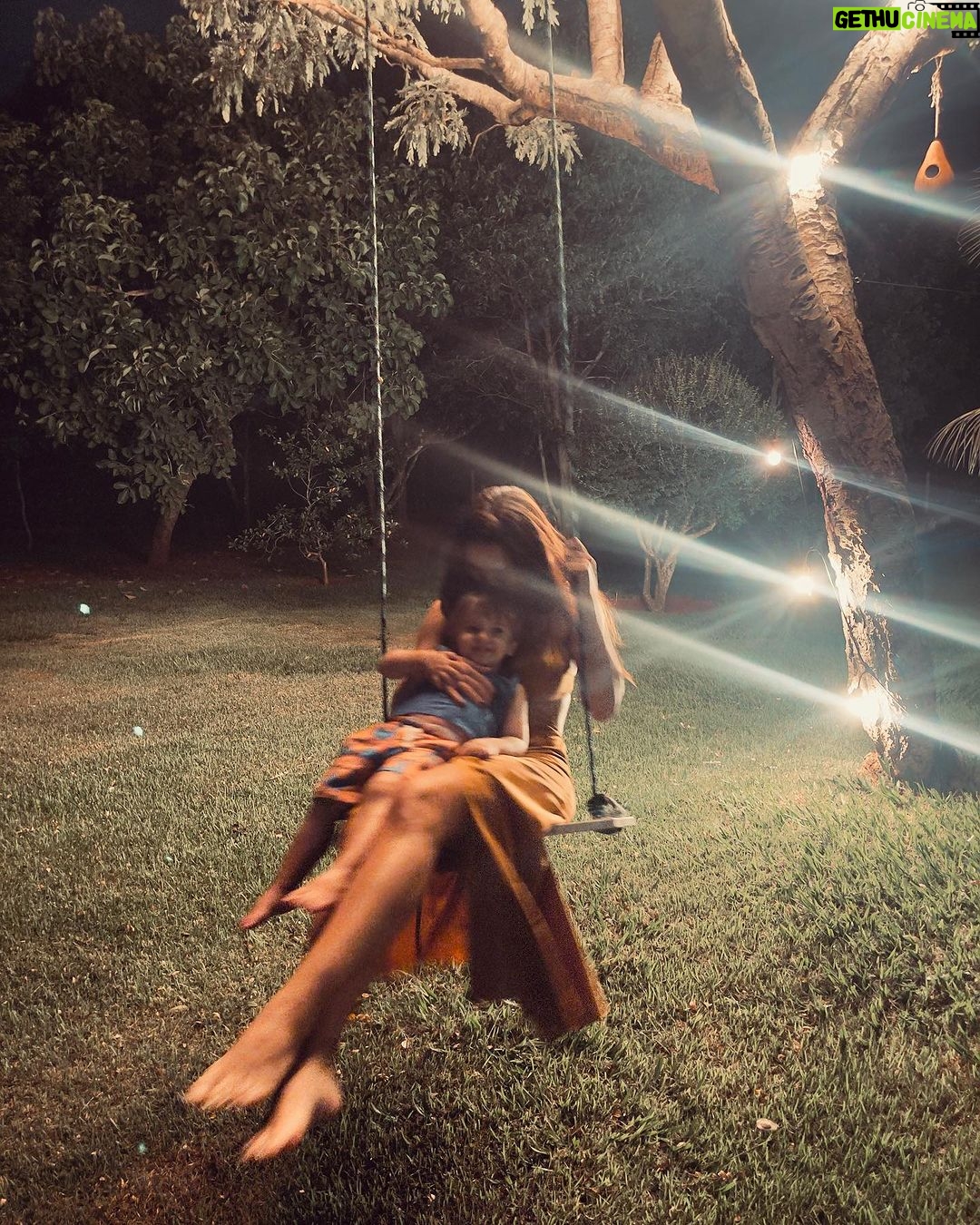 Rafa Kalimann Instagram - s贸 Deus sabe como eu precisava disso aqui, dias de descanso em casa agarrada com meus pequenos, quanta leveza e poder esses momentos tem na minha vida 馃ス Goi芒nia, Goi谩s, Brasil