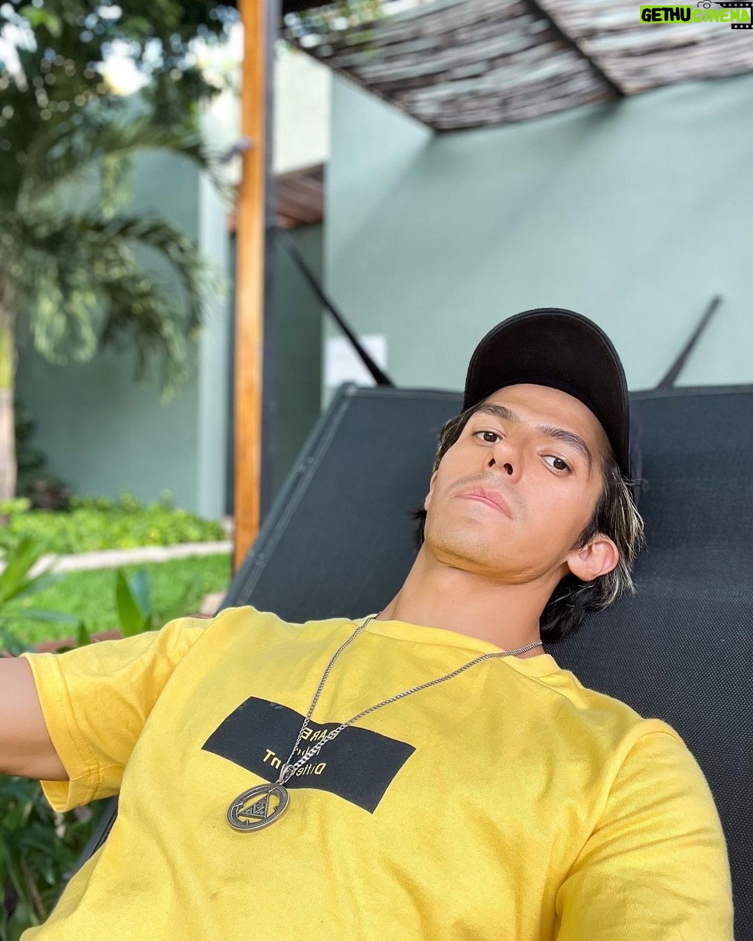 Rafa Polinesio Instagram - Hoy!! Con mi outfit de @myppmarket Mérida, Yucatan