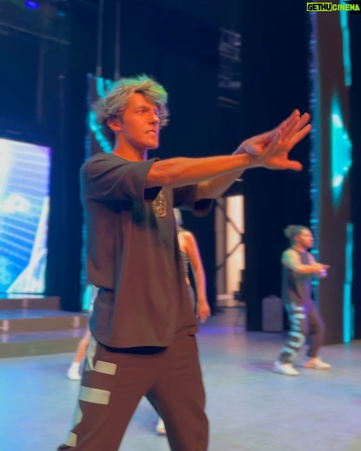 Rafa Polinesio Instagram - Dicen que Jump es magia💥 Un poco del detrás!! Todo es posible
