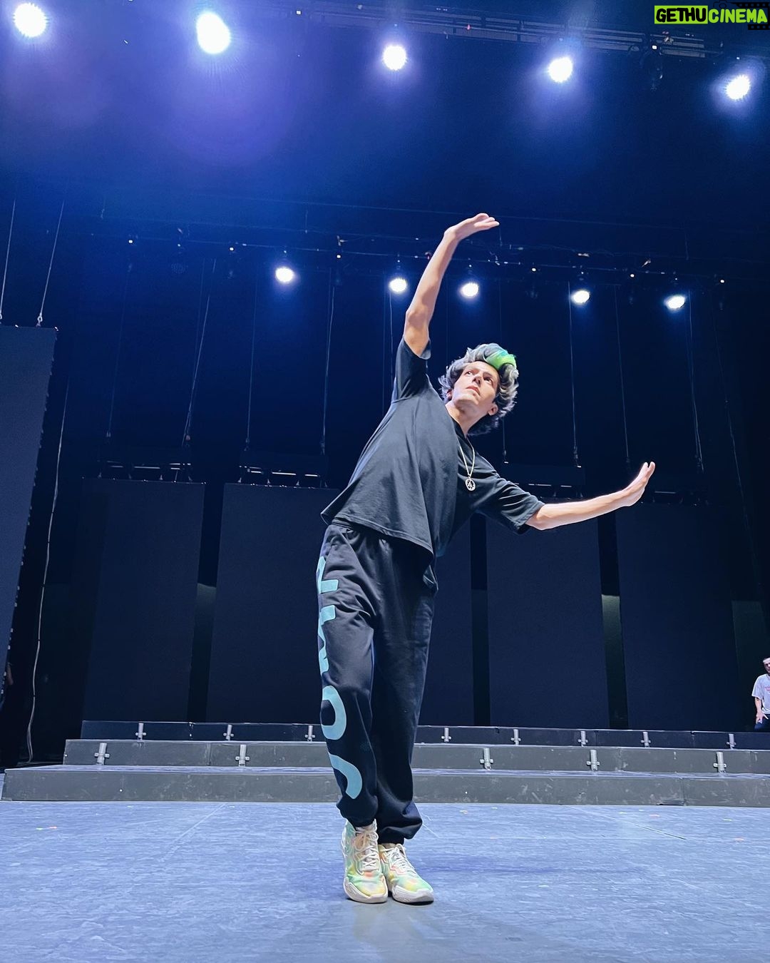 Rafa Polinesio Instagram - Dicen que Jump es magia💥 Un poco del detrás!! Todo es posible