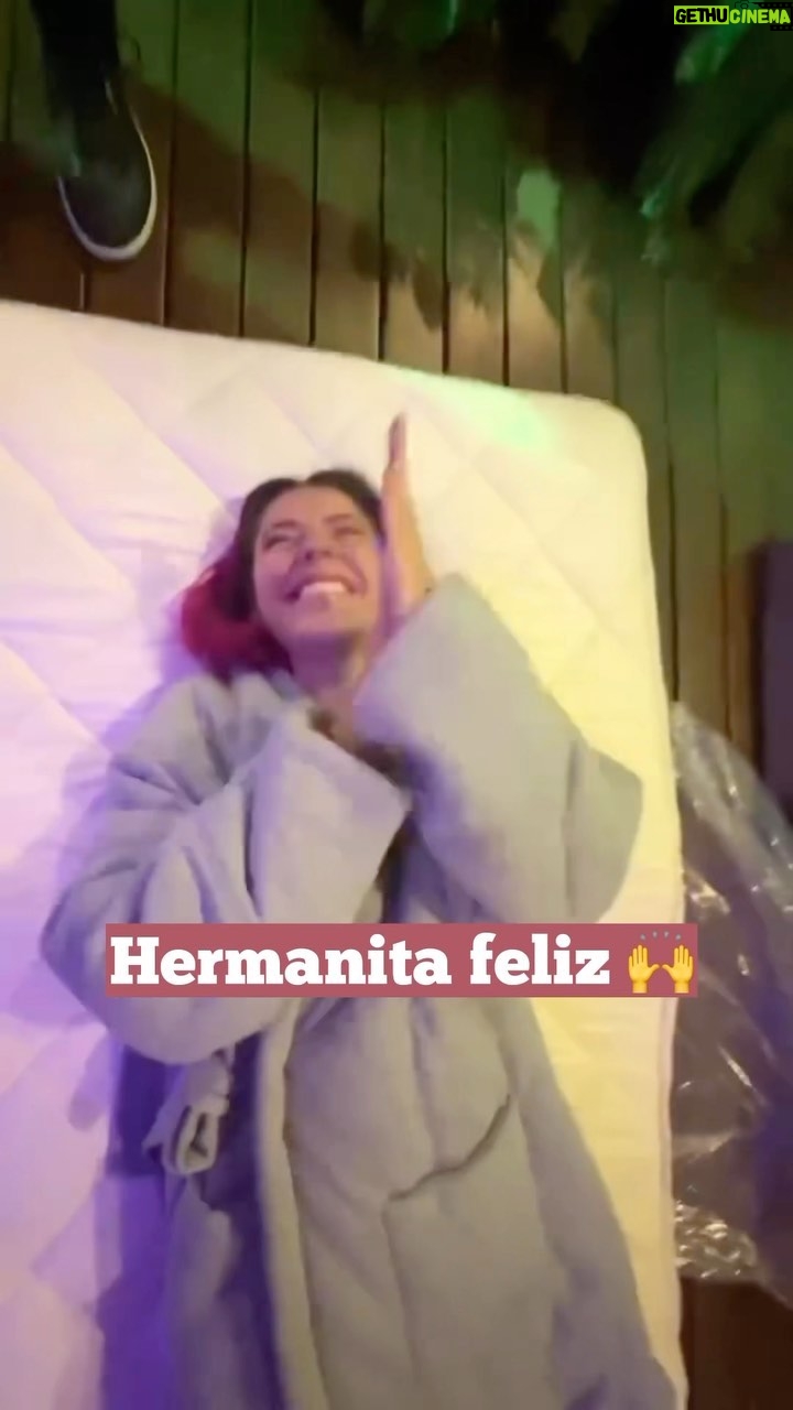 Rafa Polinesio Instagram - Feliz navidad 🎁👧🎄!! Qué tal? Te animarías a dormir así ?!! 💥 Cuidad De México