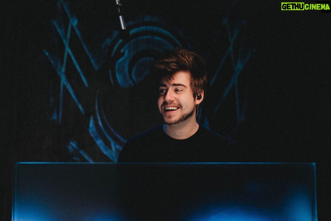 Rafael Lange Instagram - do ensaio antes de começar foi um dia bem feliz 📷 @cinemagrath