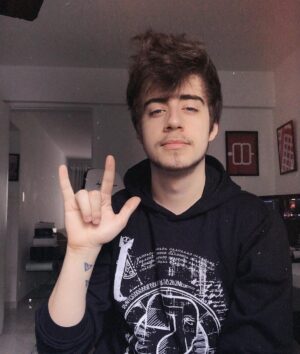 Rafael Lange Instagram - Rapaziada 🙌 🤘 vida boa vida boa 🤘 😍 🤘 dormi o dia inteiro ☀ 😴 agora vamos pro cinema 🎥 😉 pra querer assistir aquele filme ⚡ 🤘 gostoso 😋 😍 nossa aquele filme 😩🤭 aquele filme 😍😝