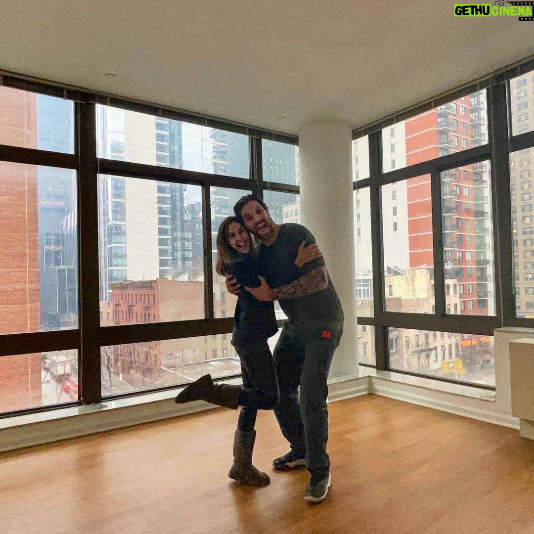 Rafinha Bastos Instagram - Momentinhos desse ano topzêra. Feliz ano novo pra todos vocês!!!