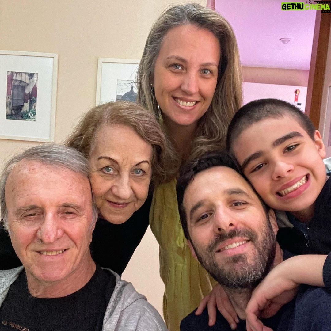 Rafinha Bastos Instagram - Momentinhos desse ano topzêra. Feliz ano novo pra todos vocês!!!