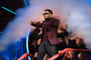 Raftaar Instagram - BAJAO on Bigg Boss!
Bhai Bhai @beingsalmankhan

#BajaoOnJioCinema, streaming free from 25th Aug’23, onwards!
@officialjiostudios @officialjiocinema @timesmusichub
@tanujvirwani @sahilkhattar @sahilvaid24 @officialmahirasharma