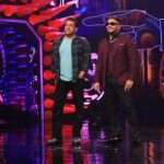 Raftaar Instagram – BAJAO on Bigg Boss!
Bhai Bhai @beingsalmankhan

#BajaoOnJioCinema, streaming free from 25th Aug’23, onwards!
@officialjiostudios @officialjiocinema @timesmusichub
@tanujvirwani @sahilkhattar @sahilvaid24 @officialmahirasharma