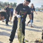 Raftaar Instagram – Thank you mere bhai @raftaarmusic for joining us today and making 264th week of @beachwarriorsindia strongest 💪✨️

#Earthday became even more special  with your presence and motivation 💚✨️

Eagerly waiting for more such projects together 🤞

Love you Bhai 🧿🤗❤️ Juhu Koliwada