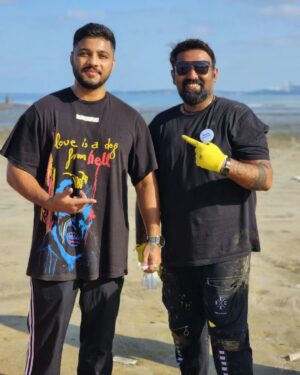Raftaar Instagram - Thank you mere bhai @raftaarmusic for joining us today and making 264th week of @beachwarriorsindia strongest 💪✨️

#Earthday became even more special  with your presence and motivation 💚✨️

Eagerly waiting for more such projects together 🤞

Love you Bhai 🧿🤗❤️
