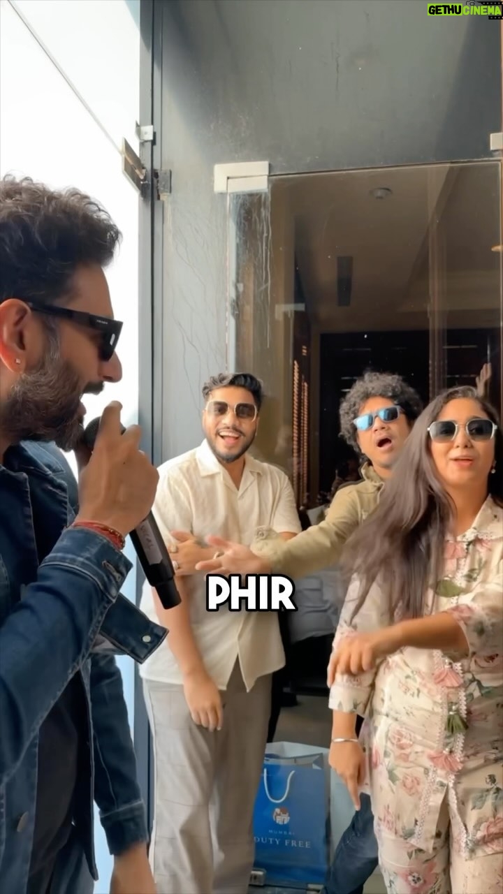 Raftaar Instagram - When your friends go crazy with you, #phirsochnakya π Now this is REAL LOVE when these beautiful people joined me to celebrate my new single!! Love yβall β€οΈ Make your own crazy reels in your lift on PHIR SOCHNA KYA and send them to me! π πΊ Missed you @sunidhichauhan5 π€