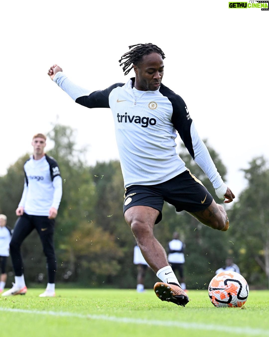 Raheem Sterling Instagram - Work Mode 💪🏽⏱