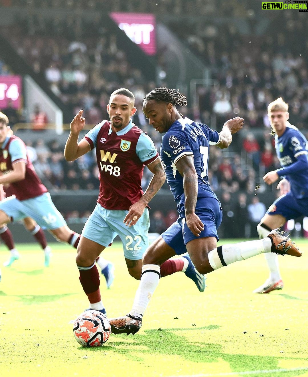 Raheem Sterling Instagram - That’s more like it 🔵⚡️3 more points Turf Moor