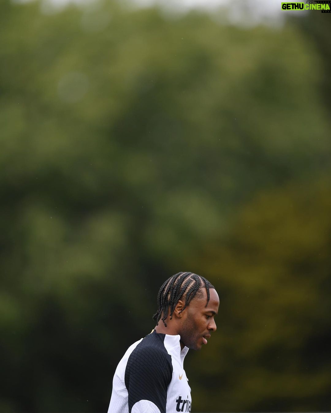 Raheem Sterling Instagram - We go again 🤟🏽